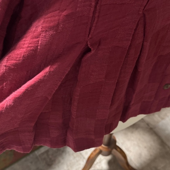 Tru Luxe Wine V-Neck Swing Shirt - Picture 5 of 14